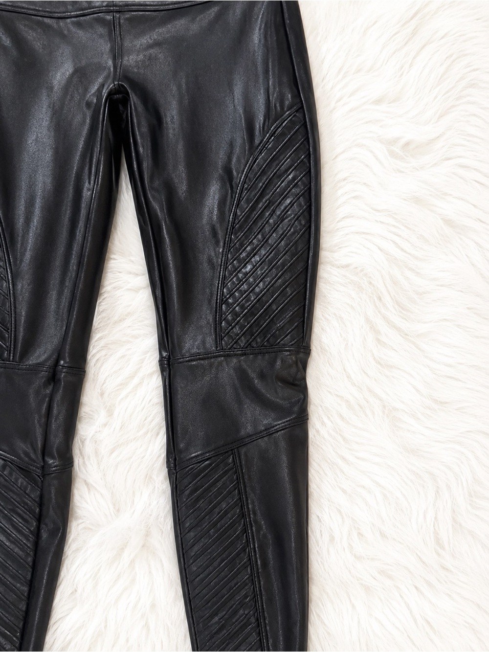 SPANX Faux Leather Moto Leggings Size L Black High Rise Edgy Y2K Statement - Picture 2 of 5